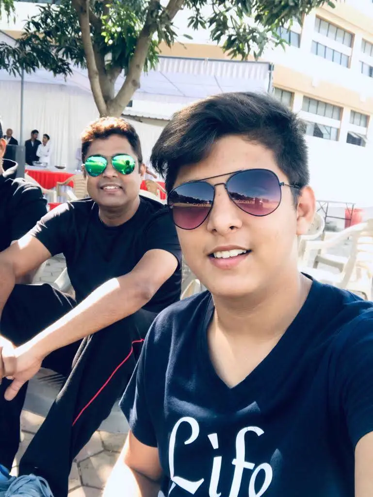 A sunny family selfie